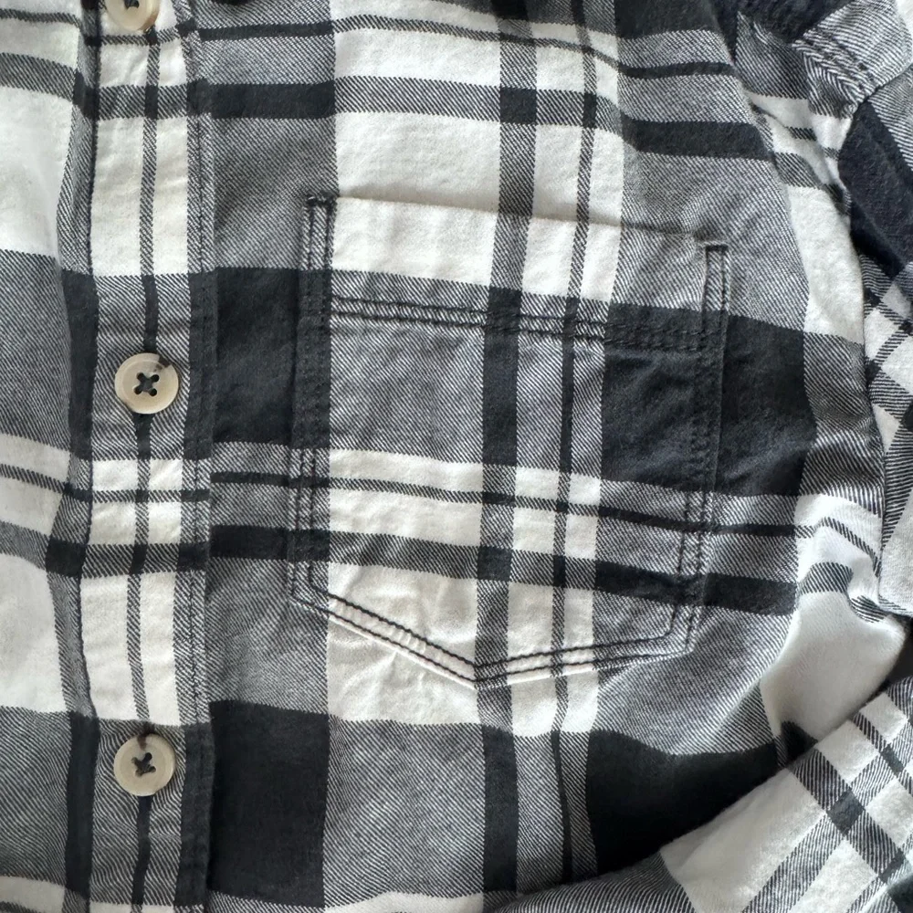 Cat & Jack Black & White Plaid Flannel Shirt Long Sleeve Button Size Small 6/6X
